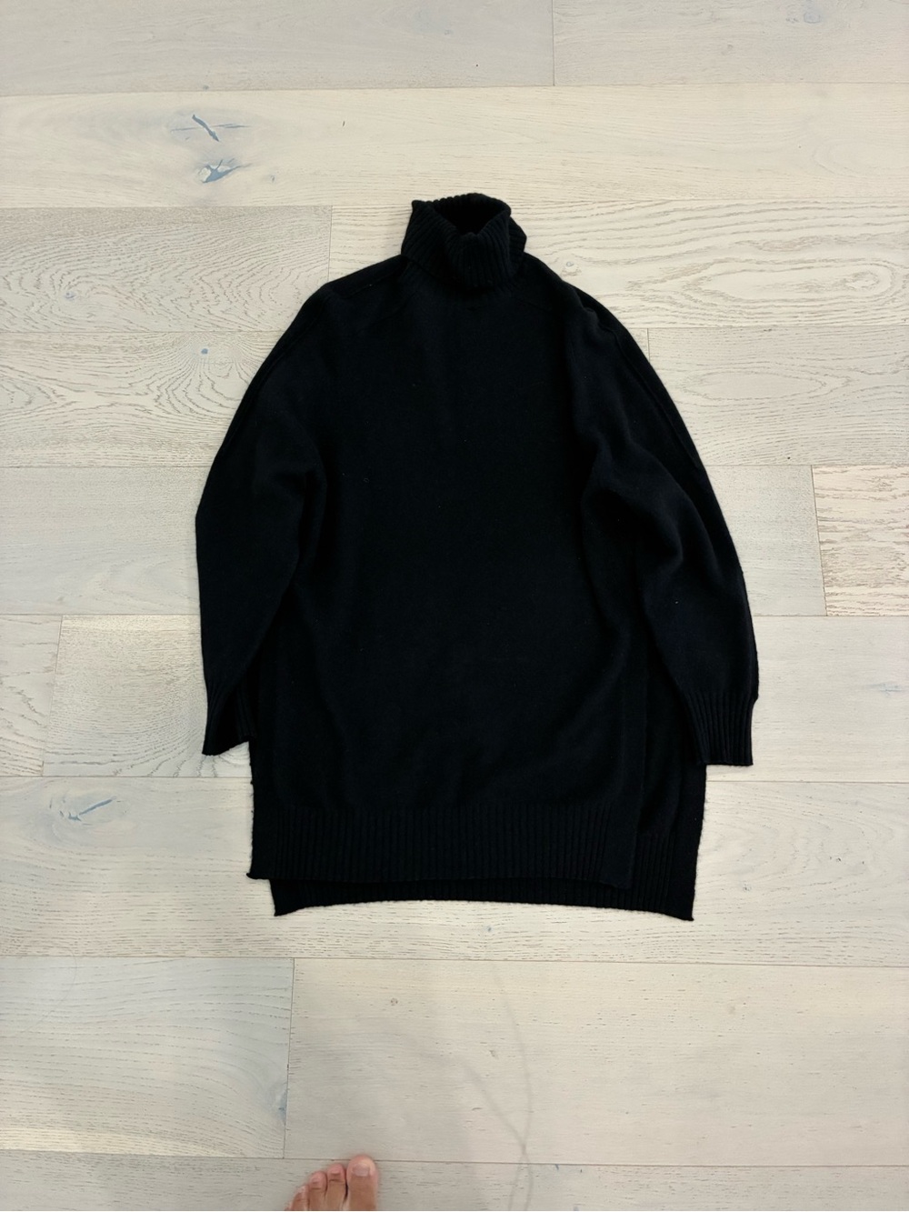 Saks Fifth Avenue Black Ribbed Turtleneck Sweater